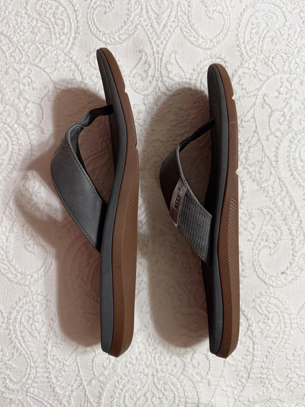 Reef Flip Flops Men’s Size 12 Gray Sandals